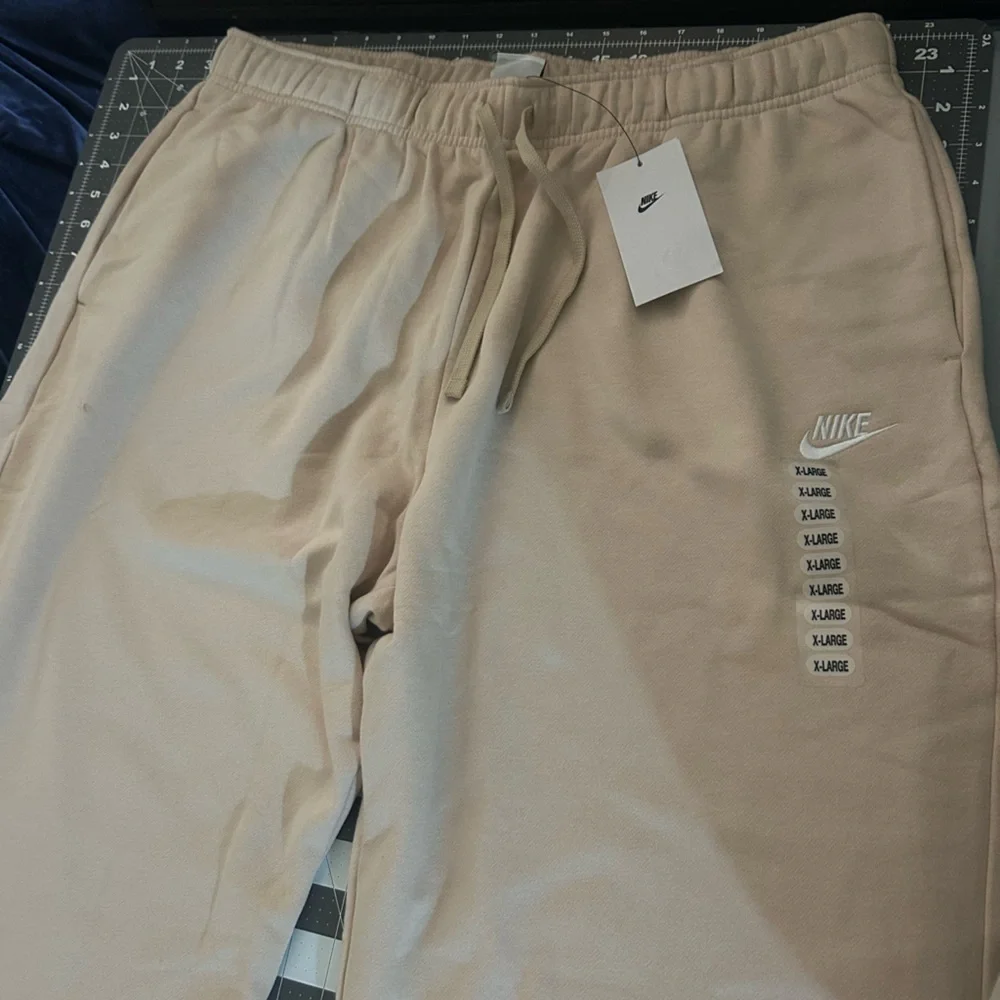 Nike comfortable sweatpants
